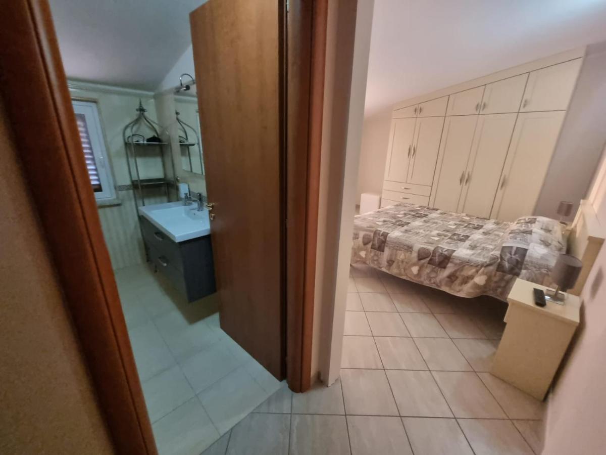 B&B E Casa Vacanza Al Castello Roccella Ionica Kültér fotó