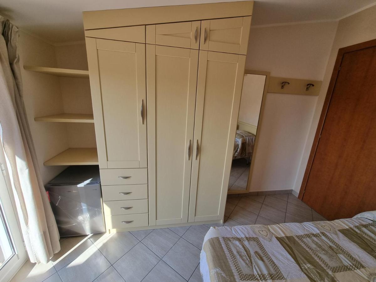 B&B E Casa Vacanza Al Castello Roccella Ionica Kültér fotó