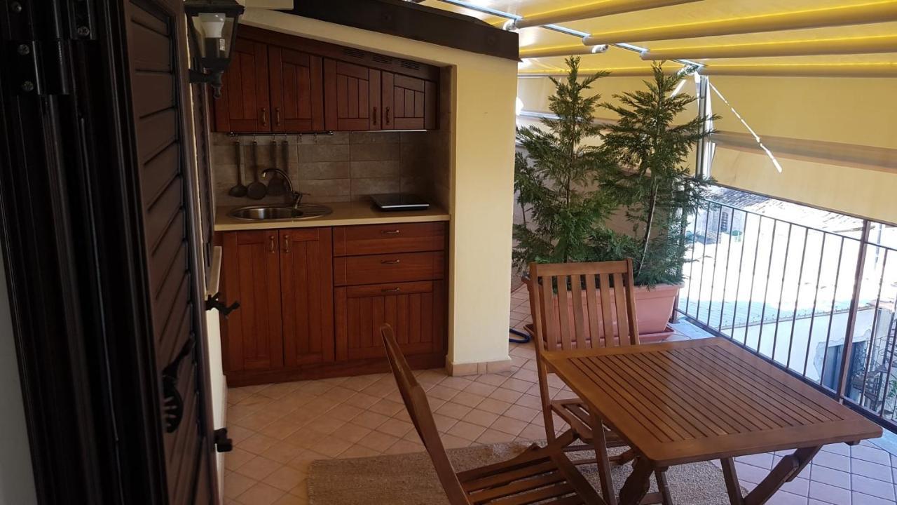 B&B E Casa Vacanza Al Castello Roccella Ionica Kültér fotó