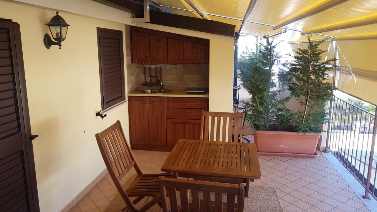 B&B E Casa Vacanza Al Castello Roccella Ionica Kültér fotó