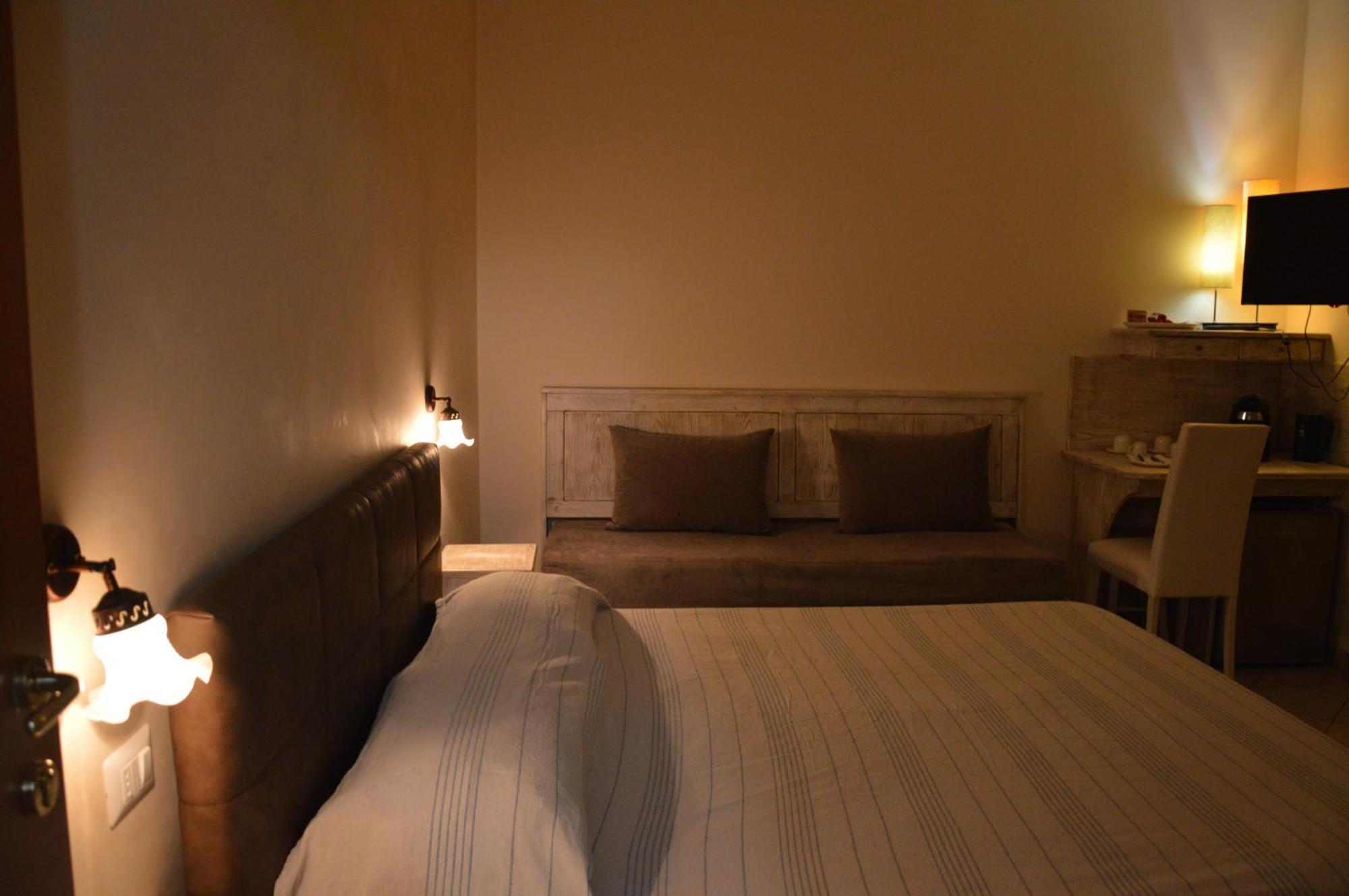 B&B E Casa Vacanza Al Castello Roccella Ionica Kültér fotó