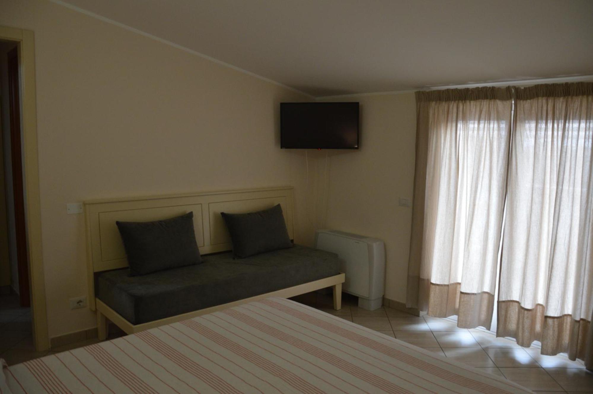 B&B E Casa Vacanza Al Castello Roccella Ionica Kültér fotó