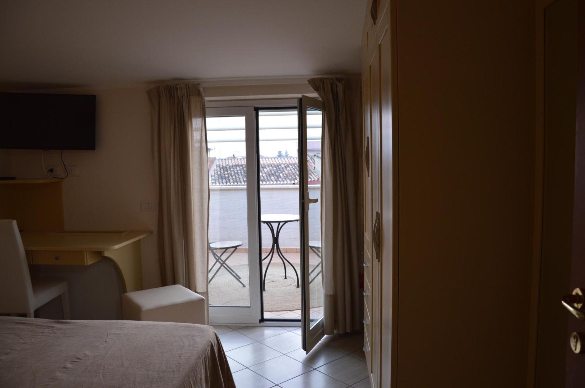 B&B E Casa Vacanza Al Castello Roccella Ionica Kültér fotó
