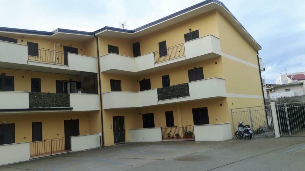 B&B E Casa Vacanza Al Castello Roccella Ionica Kültér fotó