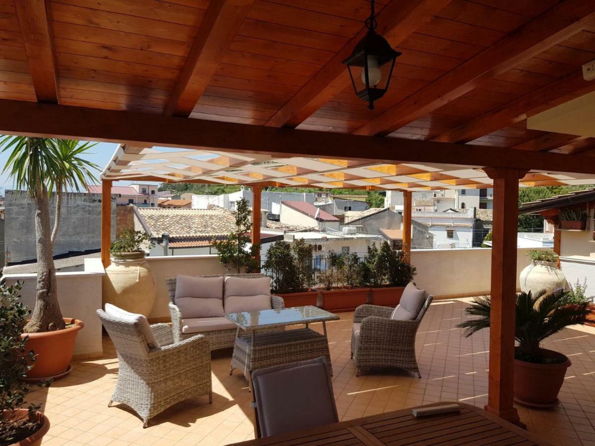 B&B E Casa Vacanza Al Castello Roccella Ionica Kültér fotó